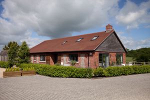 Front Aspect (1)- click for photo gallery